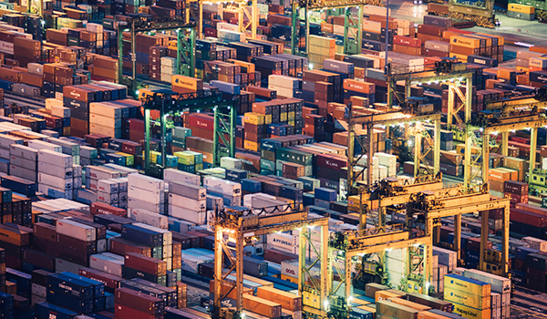 Depozit modern pentru stocare paleți